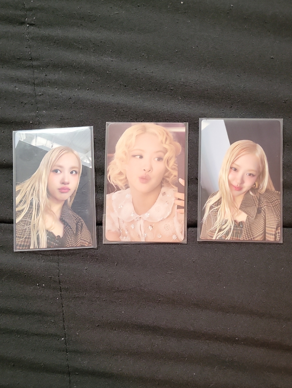 K-Pop Photocards Set of 3 - ROSIE BlackPink Photocards